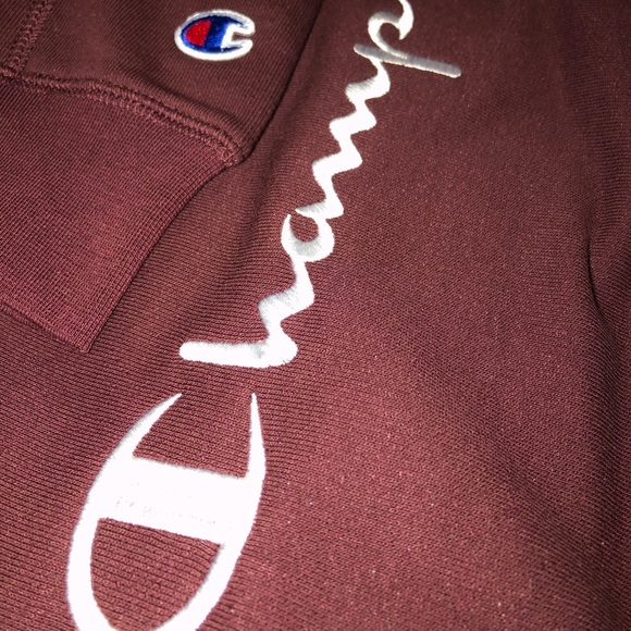 ❌SOLD❌Burgundy Champion Crewneck - Picture 3 of 3